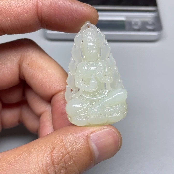 和田玉吊坠(不含链)未镶嵌苦****渡