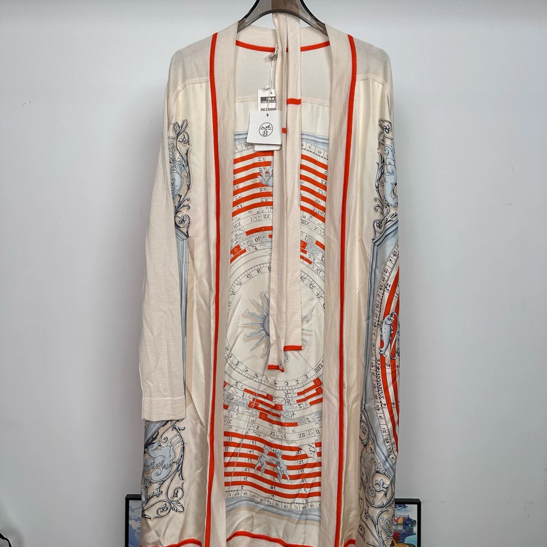 未使用 Hermes/爱马仕 太阳图腾长款真丝外套 34码 GM004293