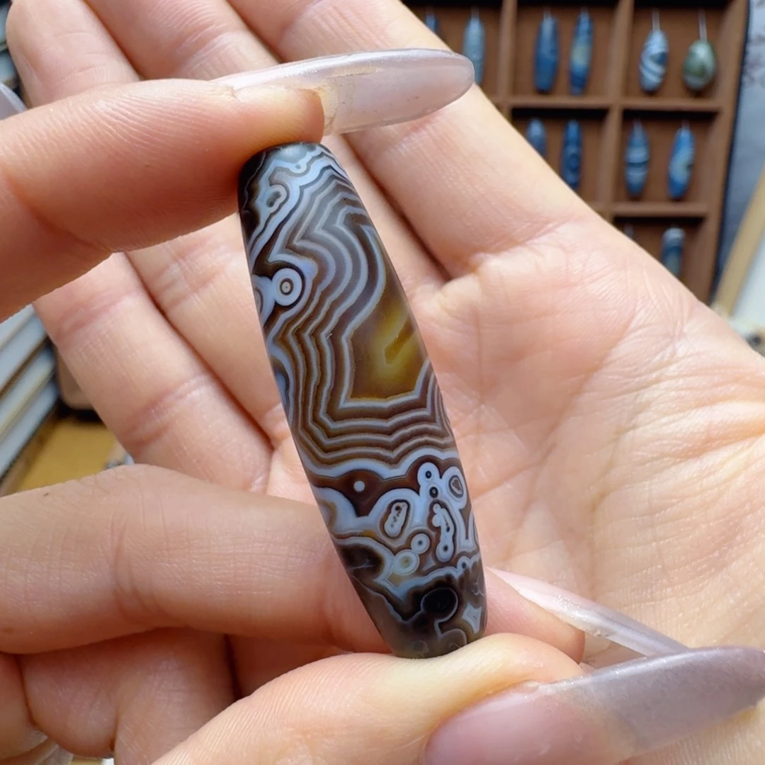 玺***玛瑙/玉髓未镶嵌锁骨