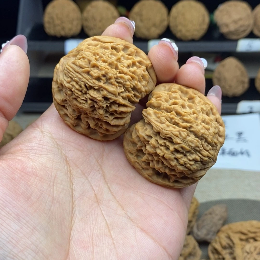 文玩核桃吊坠g****k涿鹿