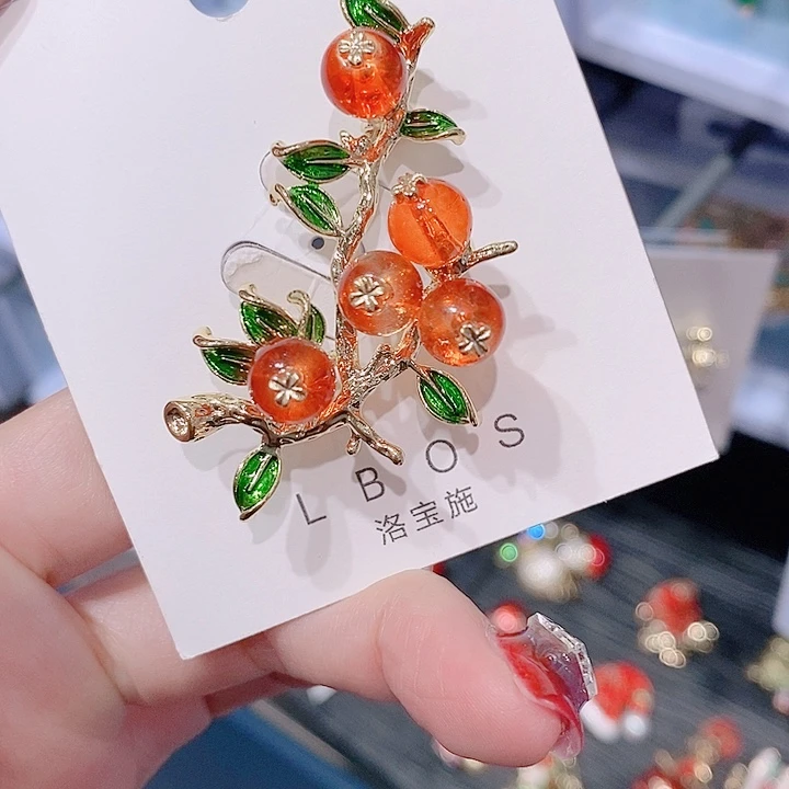锆石铜合金柿子胸针