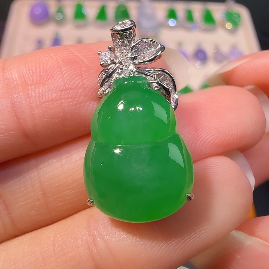 翡翠18K金镶嵌吊坠(不含链)