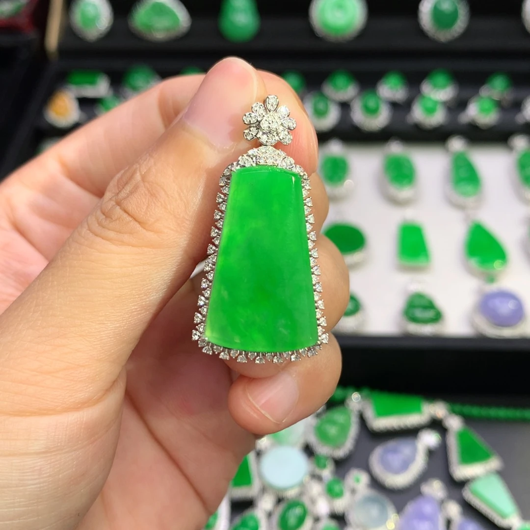 翡翠18K金镶嵌吊坠(不含链)