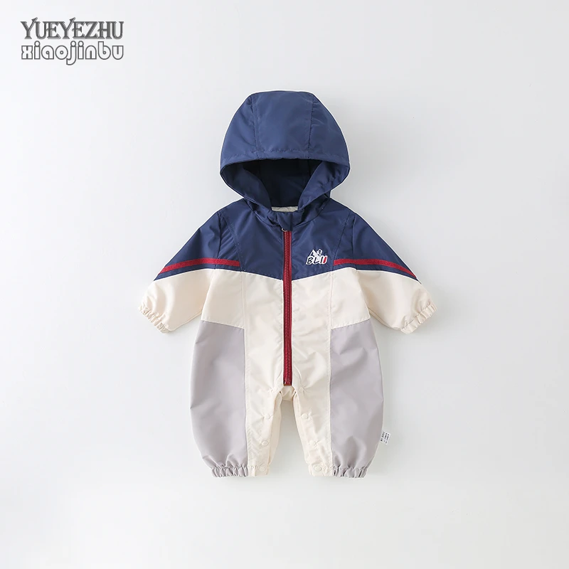 男宝宝秋装冲锋衣外套婴儿连体衣春秋休闲时尚防风衣服新生儿哈衣