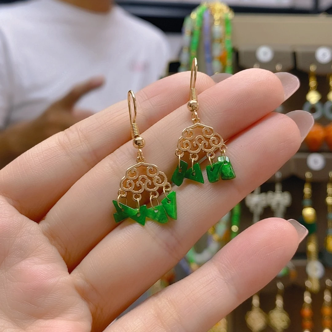 合金翡翠耳饰翡翠