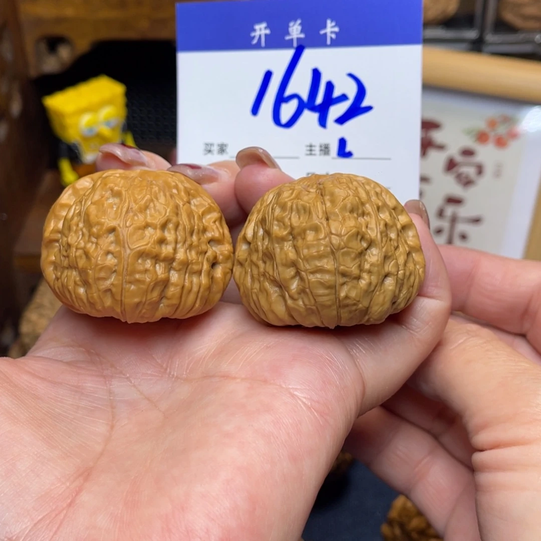 桃核把件南瓜42李。 全
