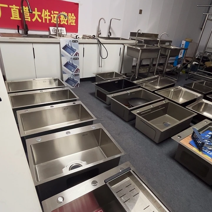 方形款发8套单槽55.45，圆龙头全套