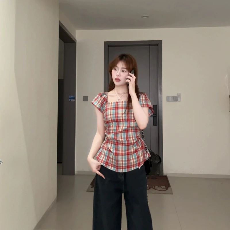 纯欲风一字肩格纹上衣女款2025年夏季修身辣妹设计感