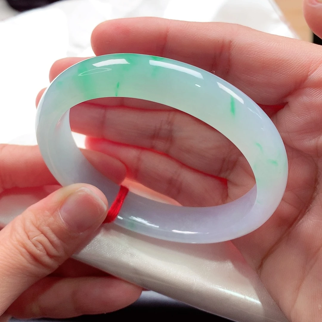 未镶嵌手镯（贵妃镯）翡翠90号，天然A货翡翠手镯