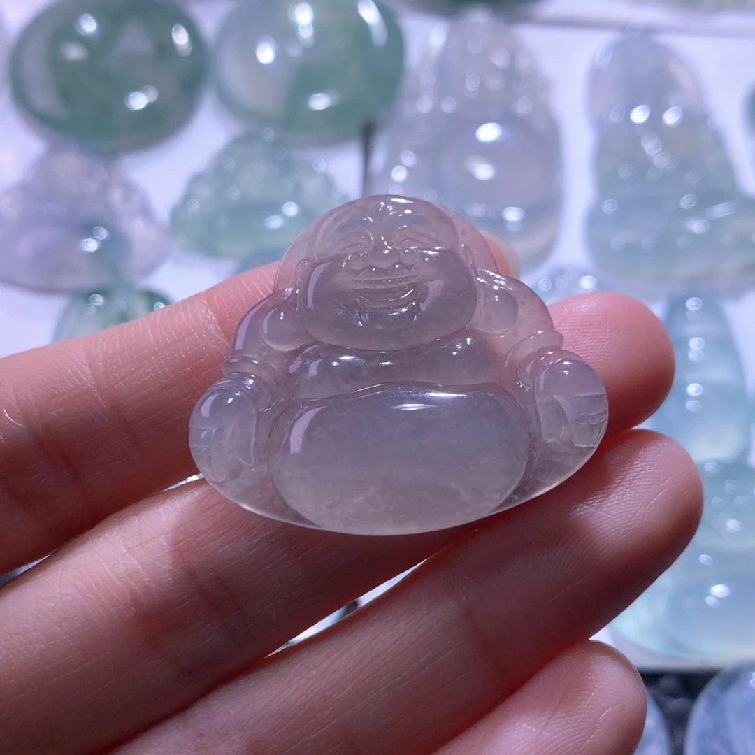 翡翠未镶嵌颈饰佛