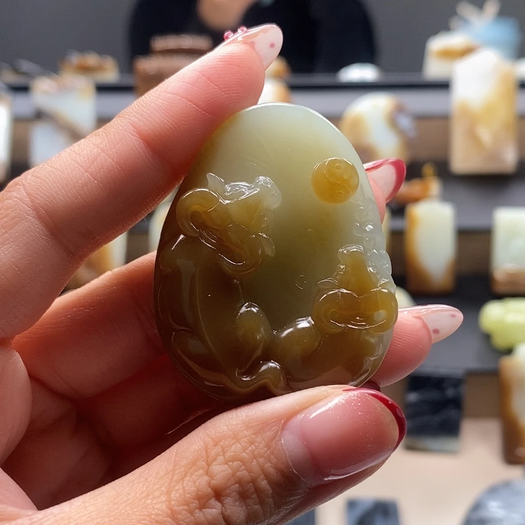 未镶嵌和田玉挂件