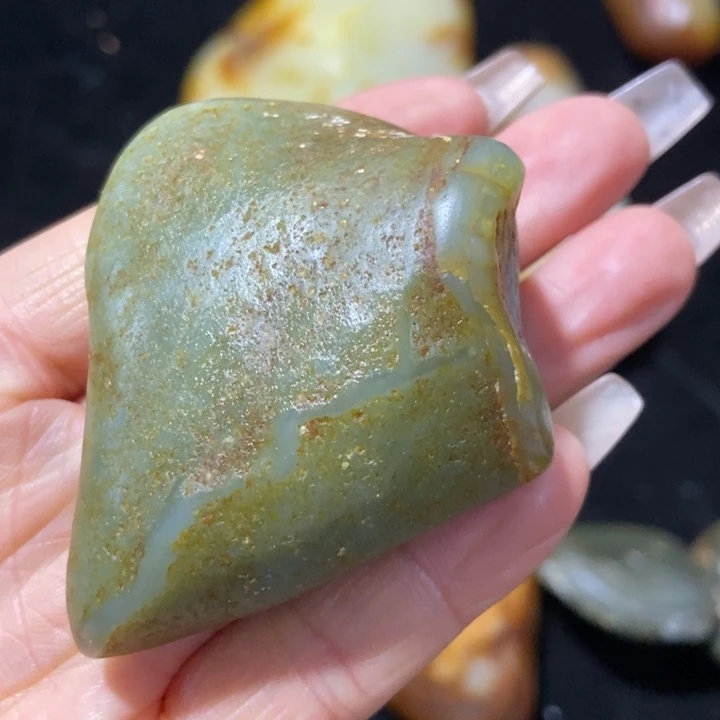 和田玉（糖玉）未镶嵌颈饰