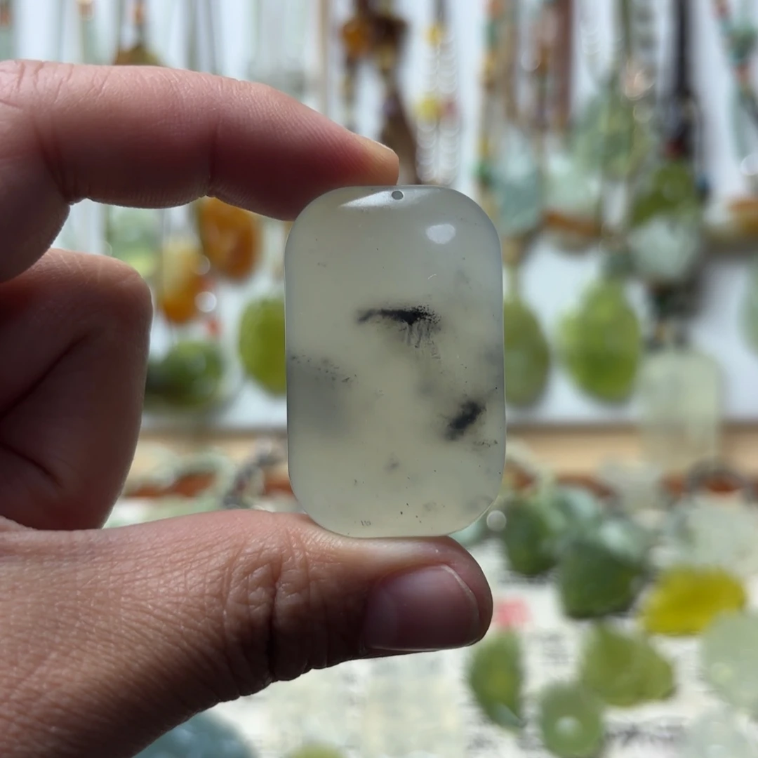 蛇纹石玉合金颈饰