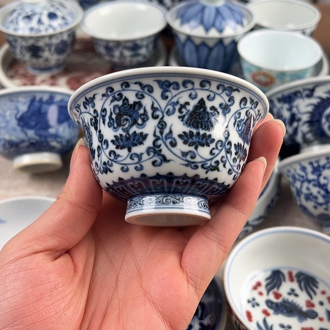 青花重工莲托八宝压手杯