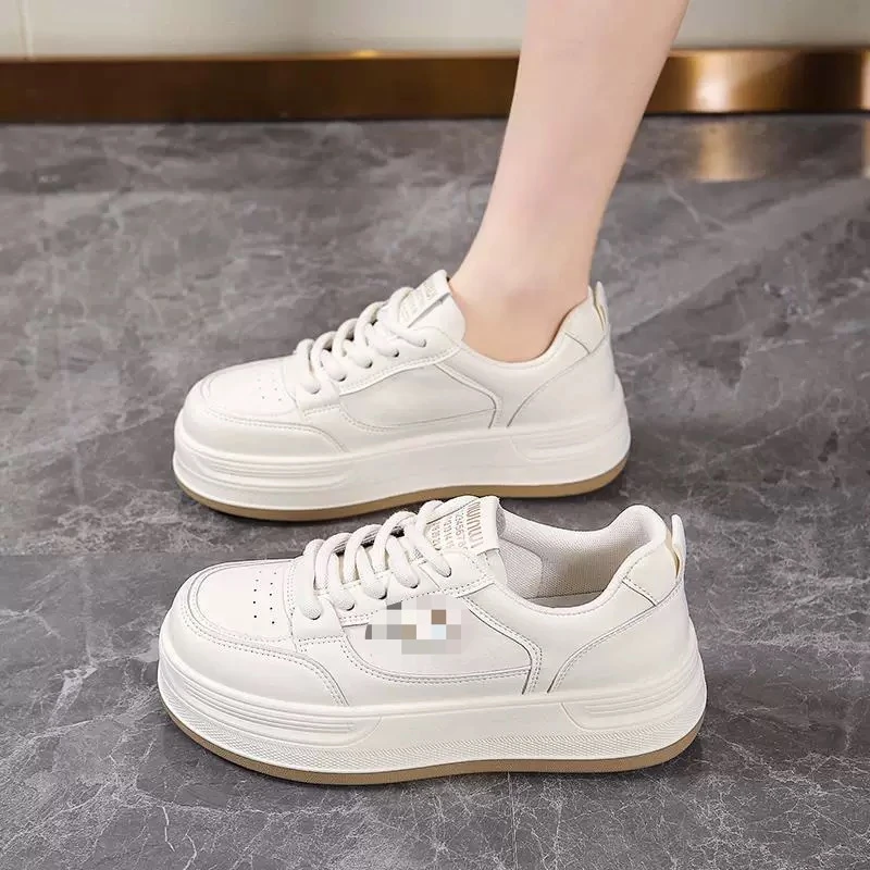 2025年春季单鞋休闲小白鞋女款超轻软底