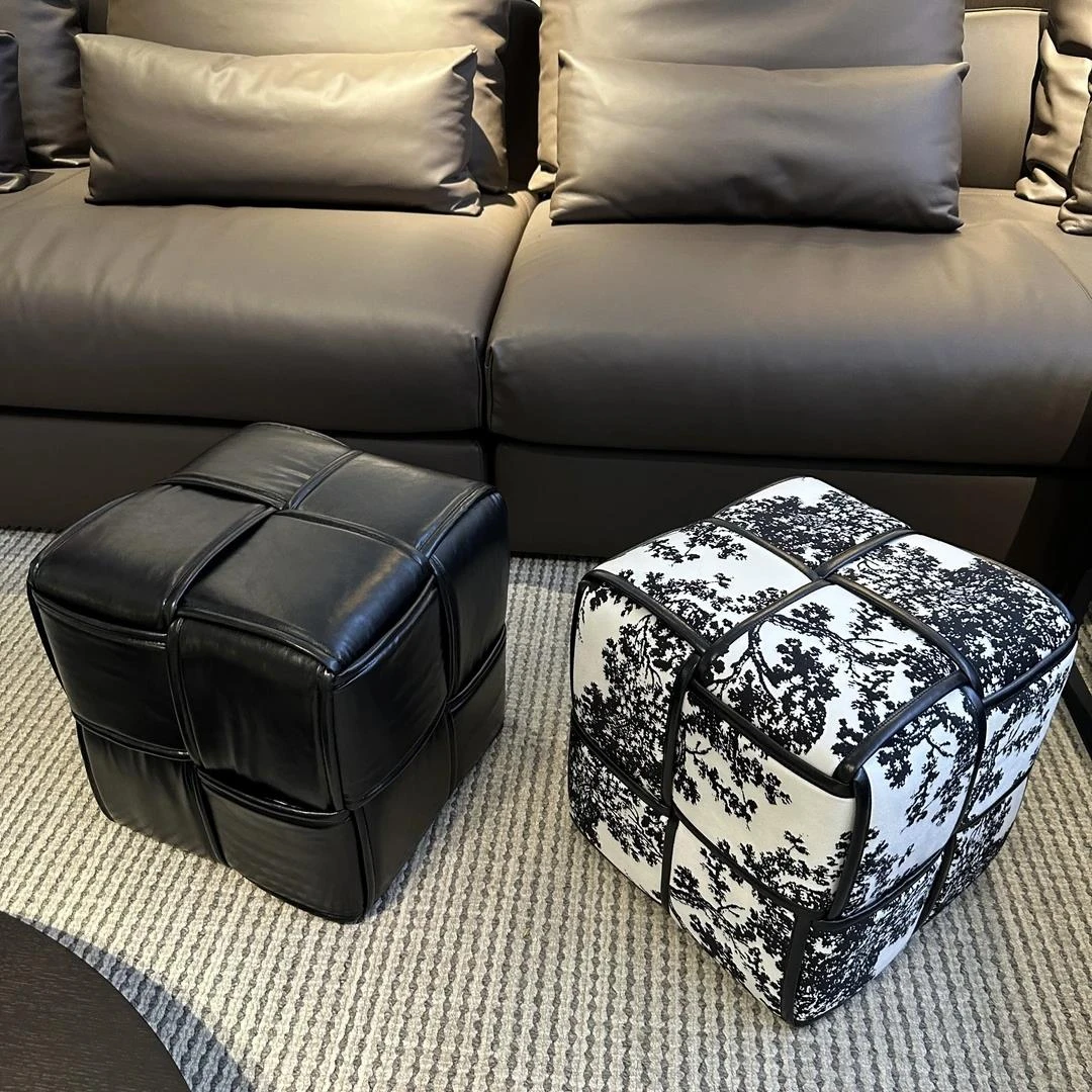 FAVMARTHA中古风简约魔方凳丛林法式廊道换鞋凳客厅矮凳复古轻奢