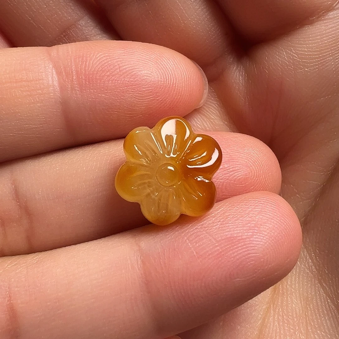 蜜蜡颈饰未镶嵌梅花（打孔不退换）