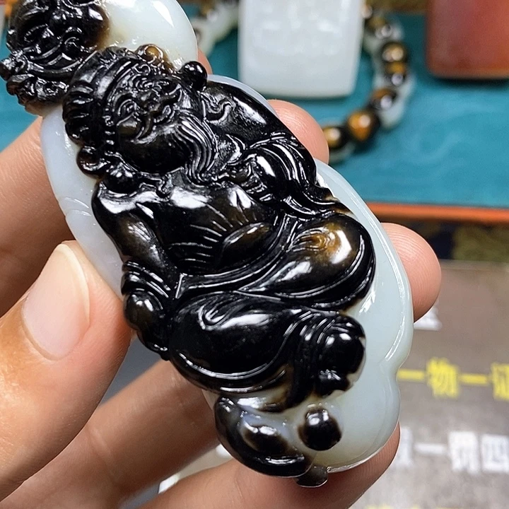 和田玉未镶嵌颈饰A7