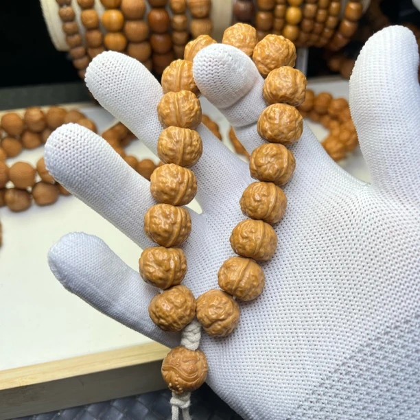 猴头核桃，蟾宗手串蛤蟆，聚宝盆料，精工雕刻，尺寸16mm+文玩手串