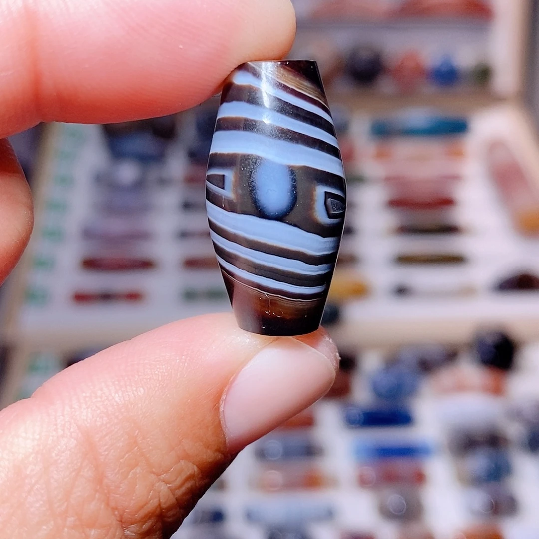 玛瑙未镶嵌吊坠…..