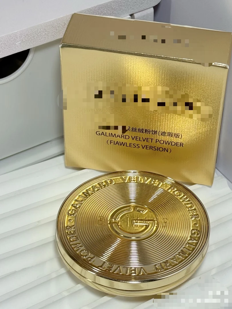 控油粉饼上脸秒变吸油机 金币粉饼9g