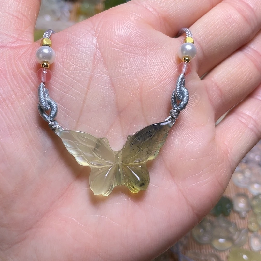 蛇纹石玉未镶嵌吊坠