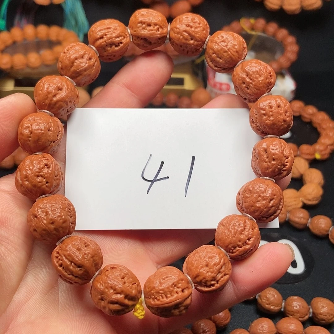 文玩核桃吊坠八棱18