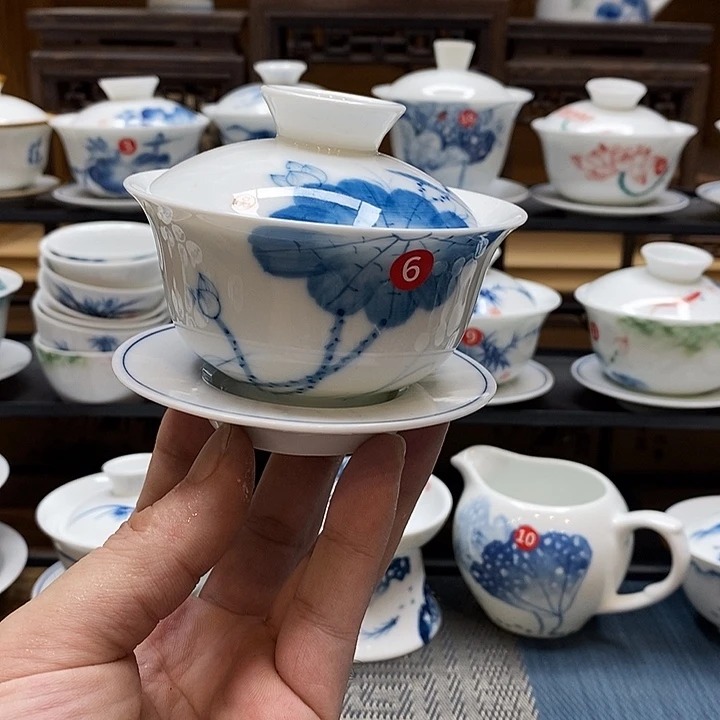 手绘微瑕荷花盖碗