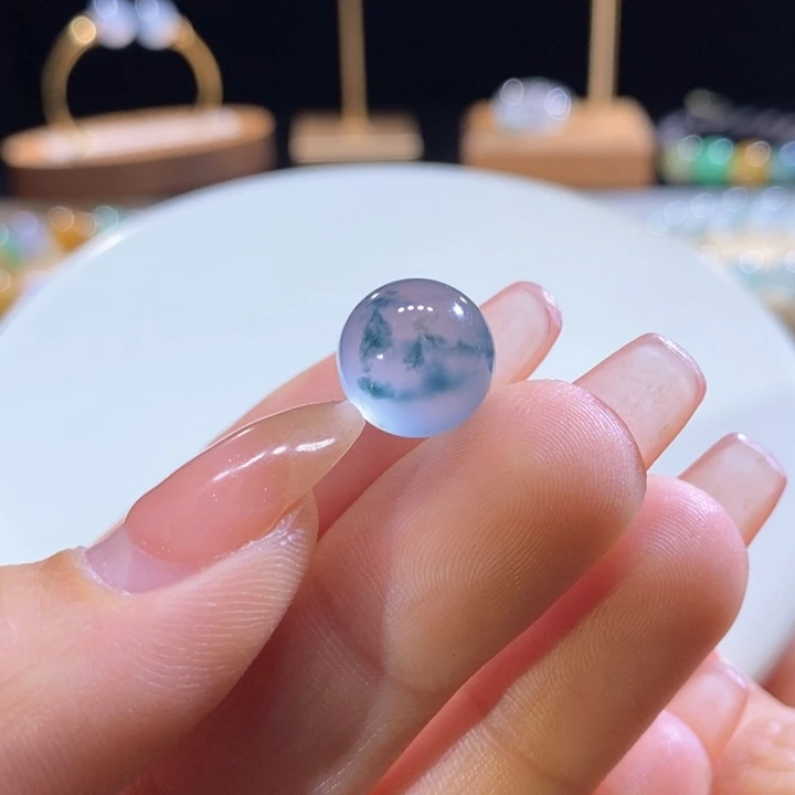 翡翠未镶嵌吊坠(不含链)翡翠高冰蓝底飘花圆珠