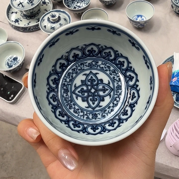 瓷片杯子杯子柴窑青花