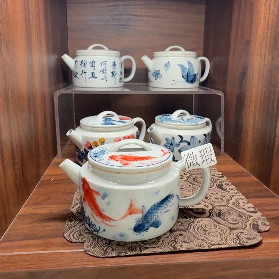 釉下手绘茶具微瑕