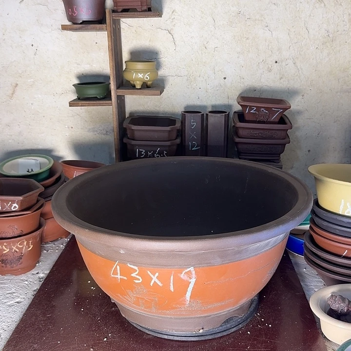 紫砂花盆，手工制作