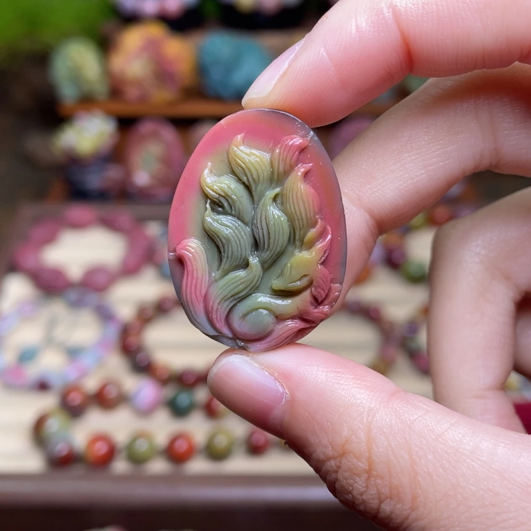 玛瑙/玉髓未镶嵌珠宝半成品盐源玛瑙西瓜九尾