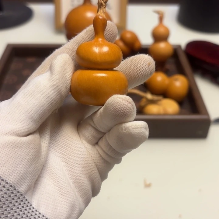 红***天然手捻老皮葫芦