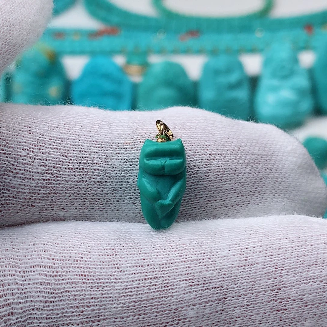 绿松石18K金镶嵌猫咪1.13克