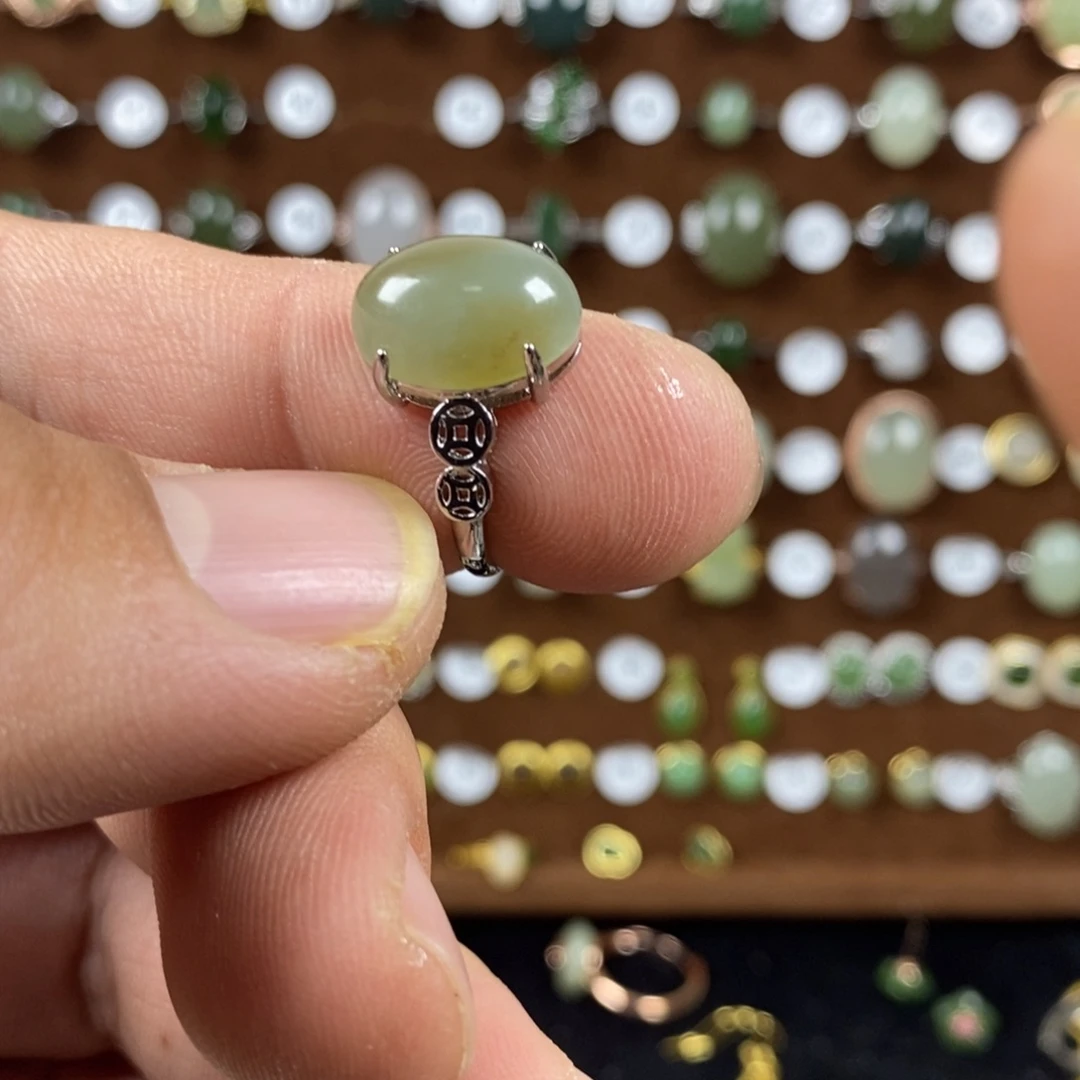 和田玉（青白玉）戒指合金