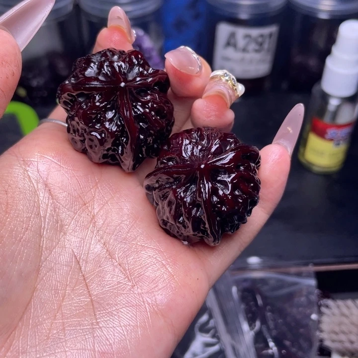 文玩核桃把件开*哥三棱子