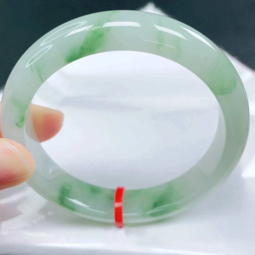 翡翠未镶嵌手镯54圈