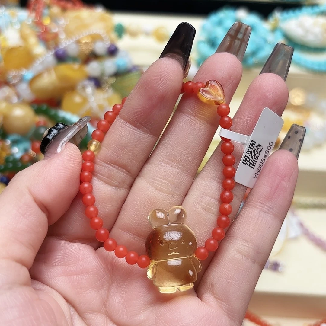 琥珀颈饰未镶嵌琥珀