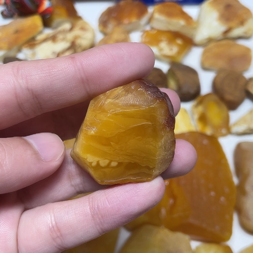 定制琥珀未镶嵌原矿琥珀