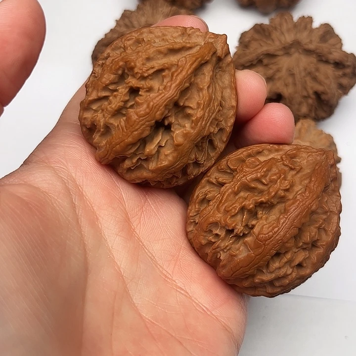 白***鹤核桃秦岭文玩核桃核桃
