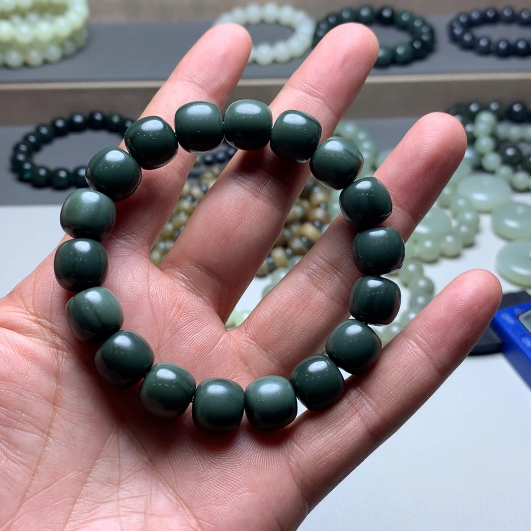 和田玉未镶嵌手链