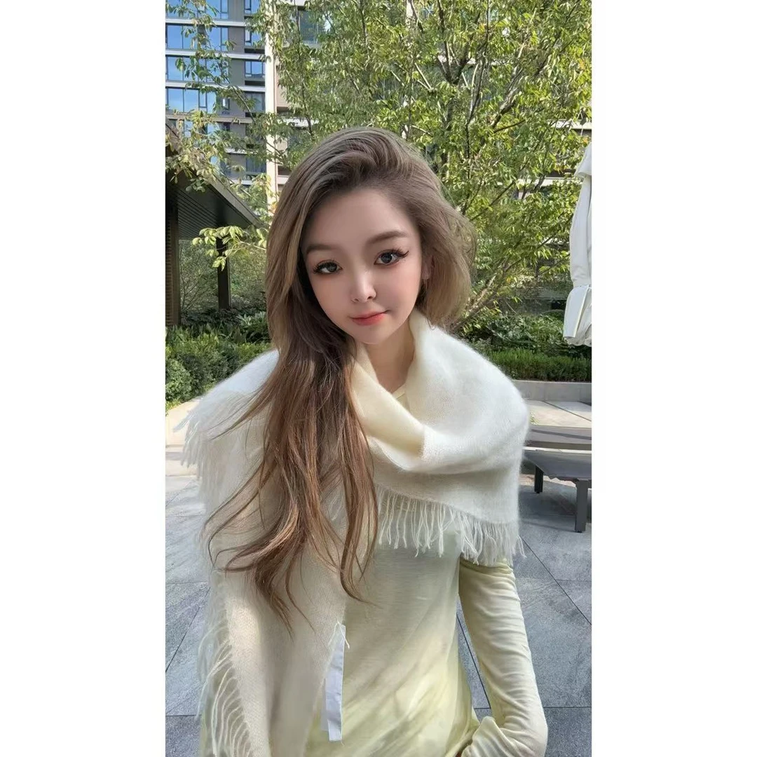 【三角拉绒披肩】251409秋冬时尚款带流苏边羊绒披肩保暖时尚款