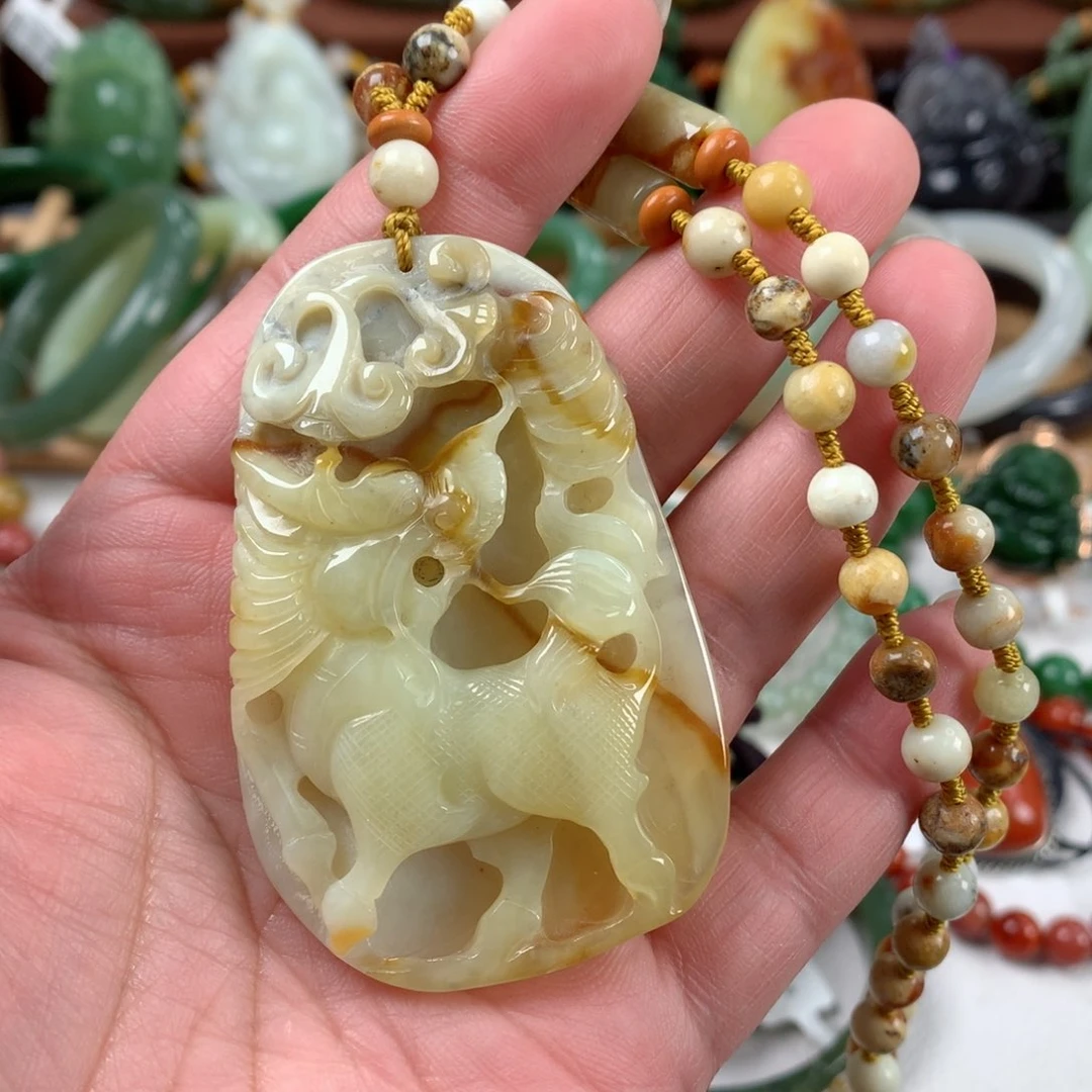 岫玉颈饰未镶嵌吊坠