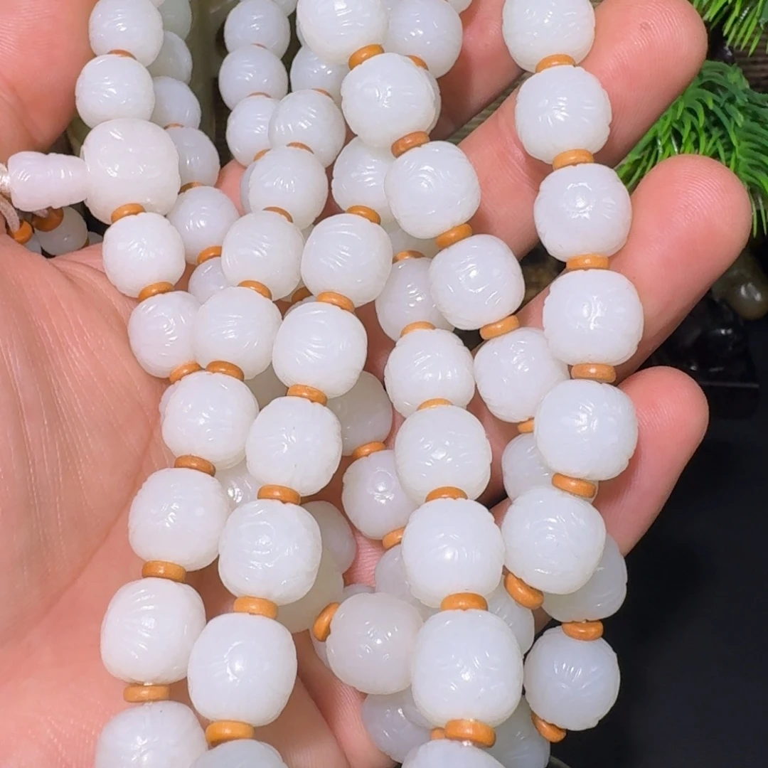 中***室和田玉（糖玉）未镶嵌挂件