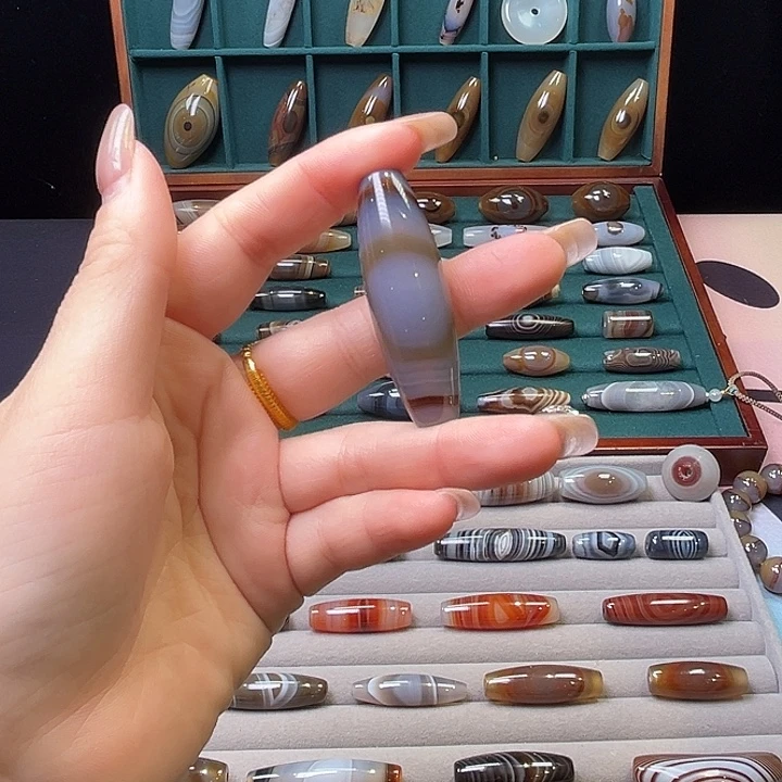 玛瑙/玉髓未镶嵌吊坠(赠链)