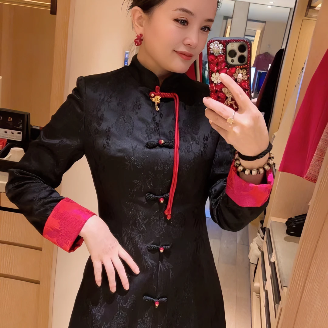 Crue Jiien 初婕时尚新中式提花盘扣复古长袖定制款连衣裙 98242