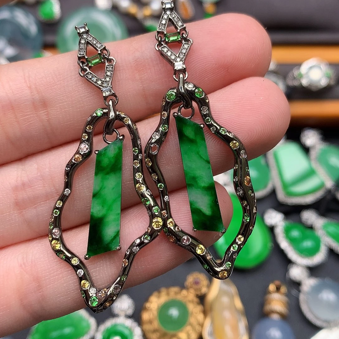 翡翠18K金镶嵌耳饰翡翠