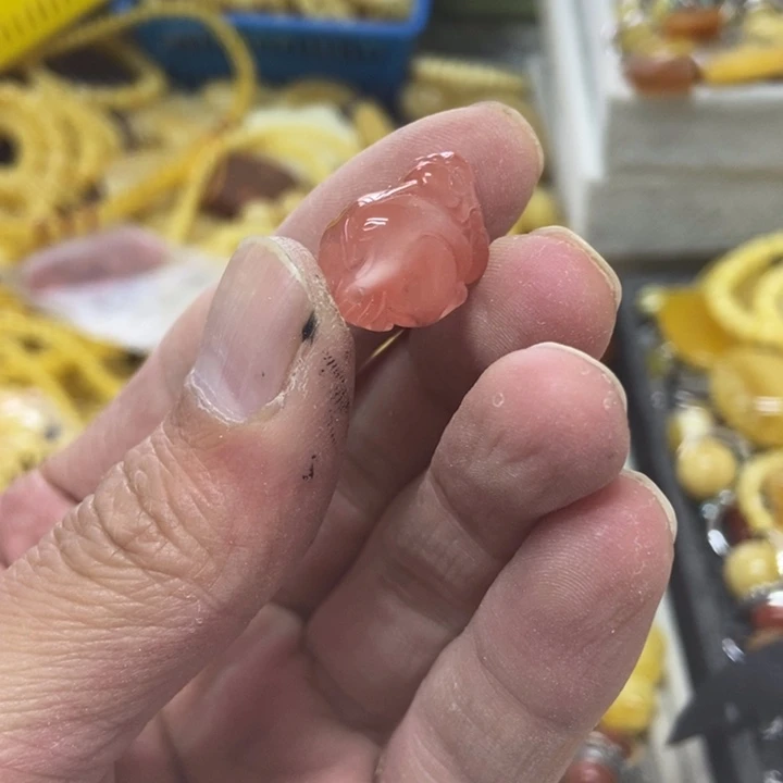 南红玛瑙吊坠未镶嵌吊坠