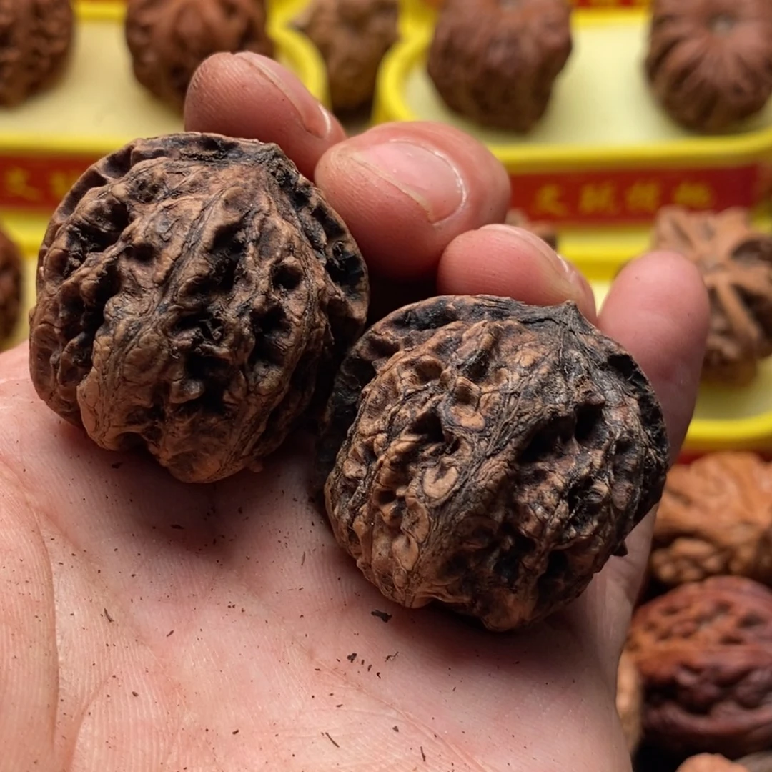 文玩核桃吊坠小涵52